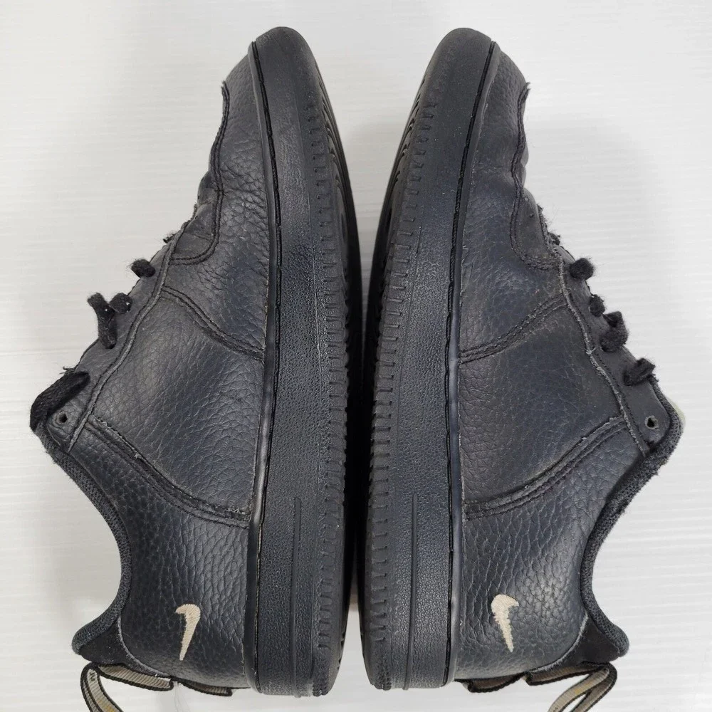 Nike Kids Air Force 1 Size 2.5 Y LV8 Utility Sneaker Black White Lace Up AV4272